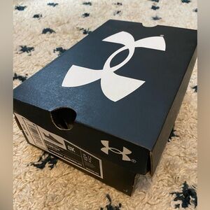 Under Armour Sneakers